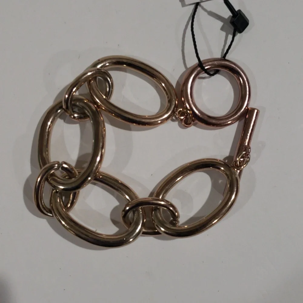 White House Black Market Chunky Hoop Bracelet Gold Womens Fashion Jewelry